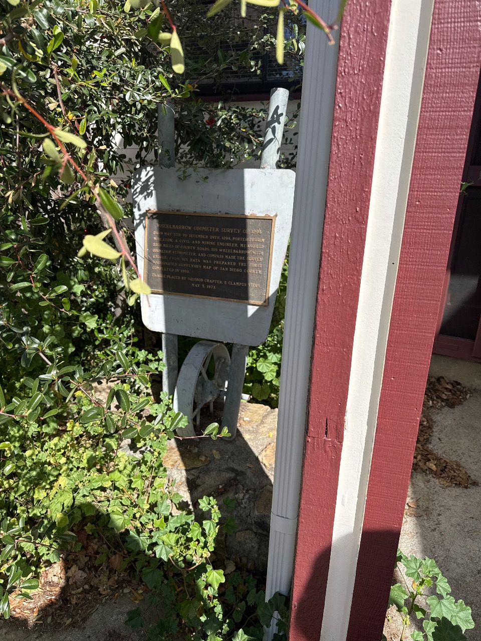 Puzzling Adventures near Eucalyptus Hills