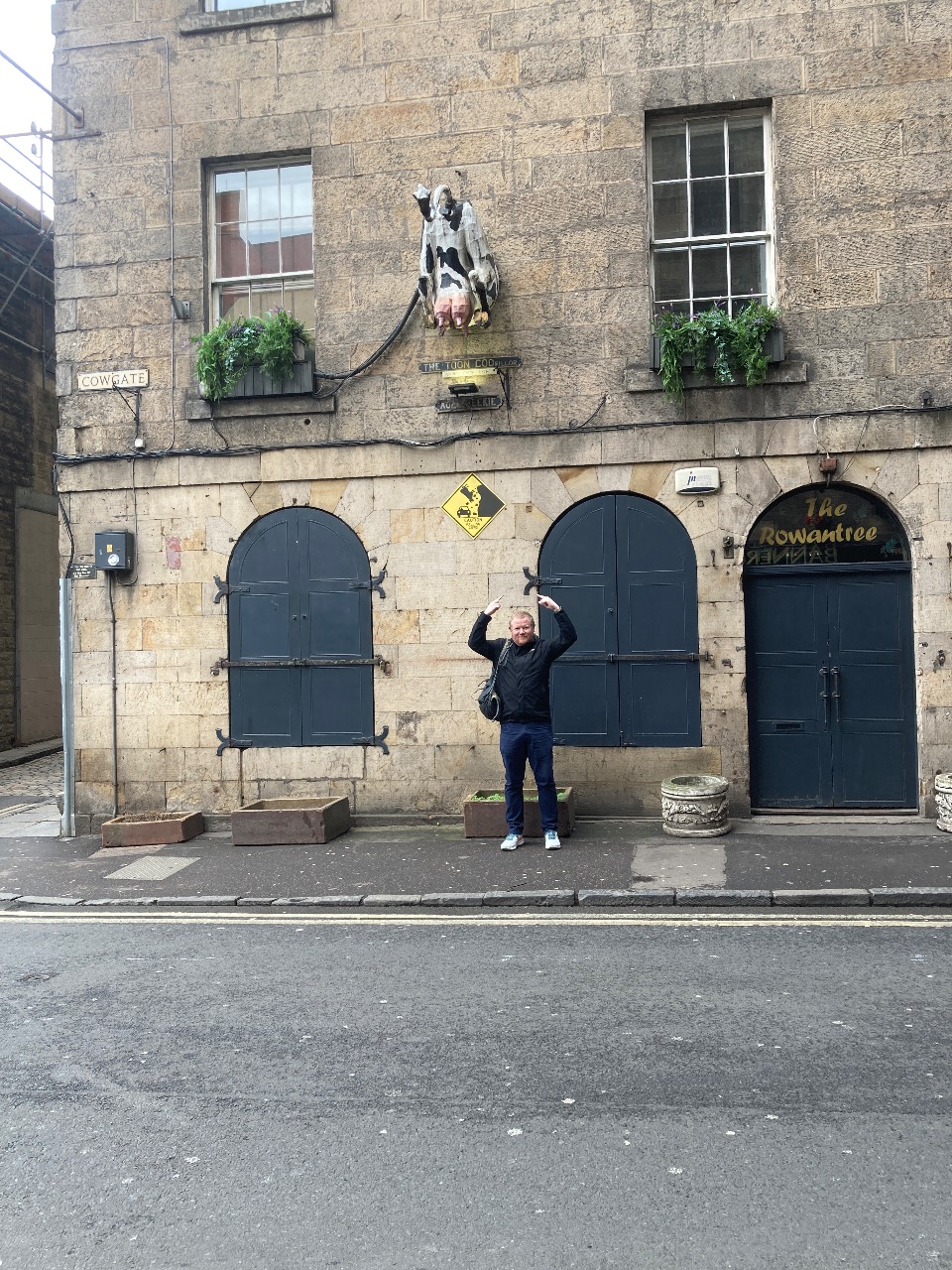 Puzzling Adventures near Newbridge